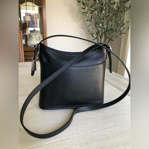 VINTAGE COACH MAMBO HOBO BLACK COLORED LEATHER PURSE #9062 W/ MINI METAL HANGTAG